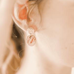 Boucle d’oreille rose pastel